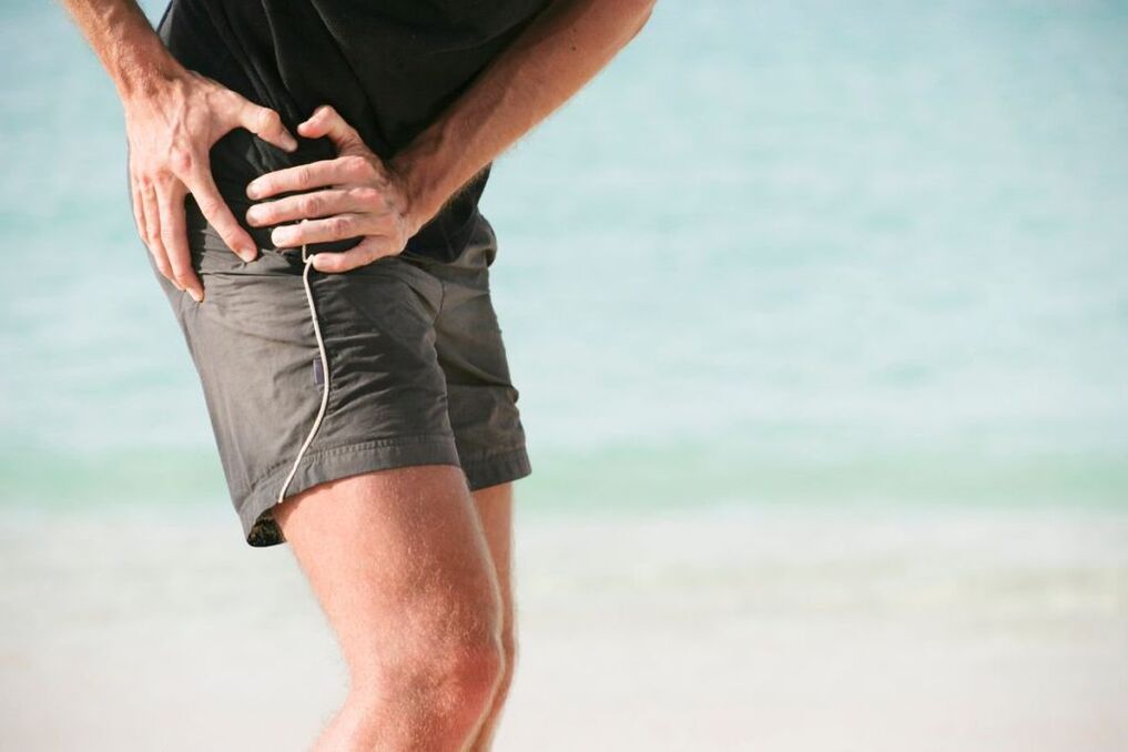 Pain when walking in the hip area - a symptom of osteoarthritis of the hip joint