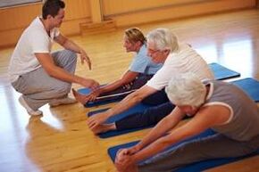 Exercise therapy for osteoarthritis under the supervision of a specialist